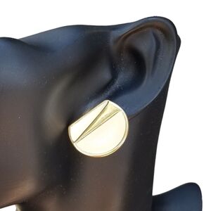 MONET VINTAGE CREAM ENAMEL & GOLDTONED SPIKE DISK EARRINGS